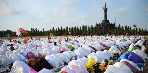 花炮节望果节开斋节火把节泼水节,我知道很多关于少数民族的节日如火把节泼水节鲜花节图3