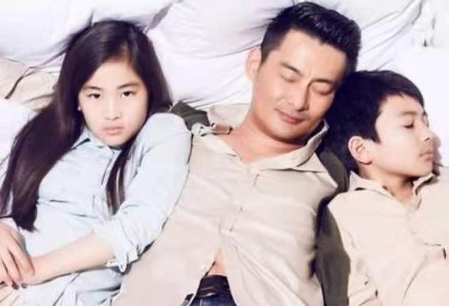 景岗山同期搭档双胞胎姐妹（3段婚姻的景岗山）(5)