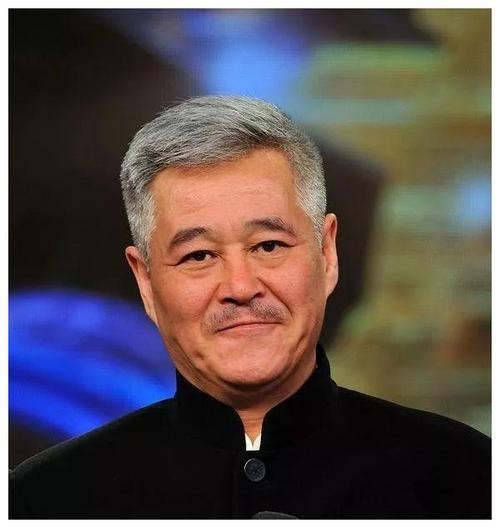 赴本山近期最新消息,赵本山老婆全部照片,本文共(2872字) 赴本山近期最新消息,赵本山老婆全部照片,本文共(2872字)