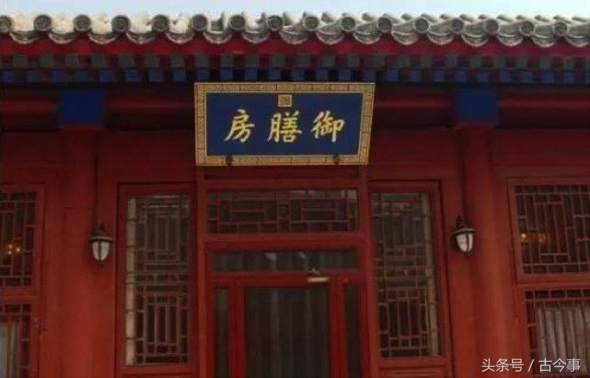 土豆是什么时候传入中国的（以前穷人根本就吃不起）