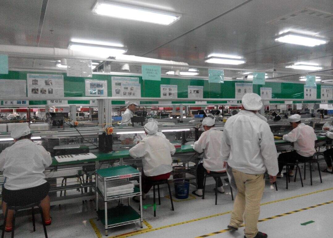 进厂穿无尘服难受吗-（进厂别找穿无尘服的工作）