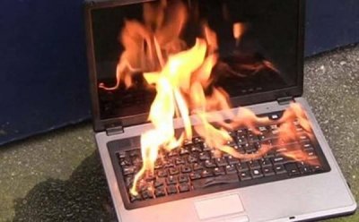 ​电脑着火正确的灭火方法是什么