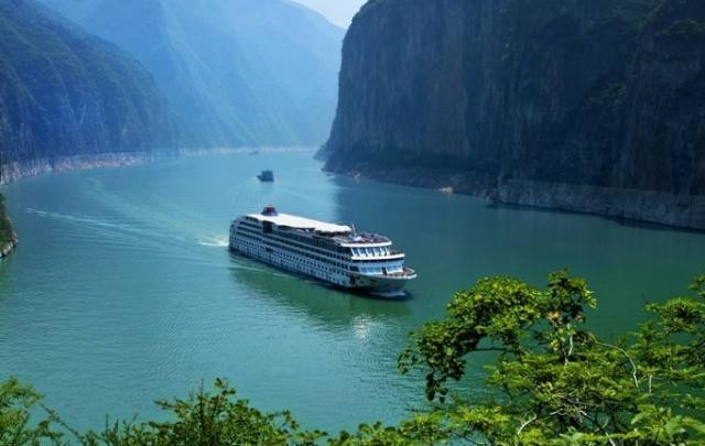 邮轮与游轮虽然都是船，也只有一字之差，却有很多不同之处