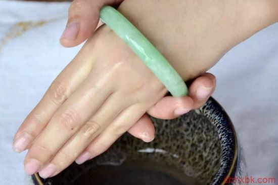 玉镯的尺寸怎样选择