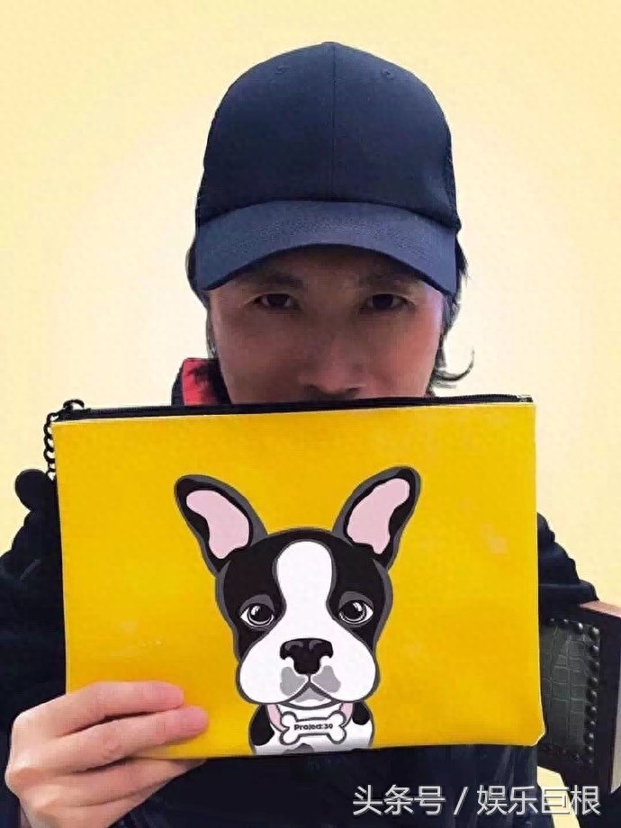 黄子华，从小家庭破裂，因案底无法考警，如今是“栋笃笑”始祖