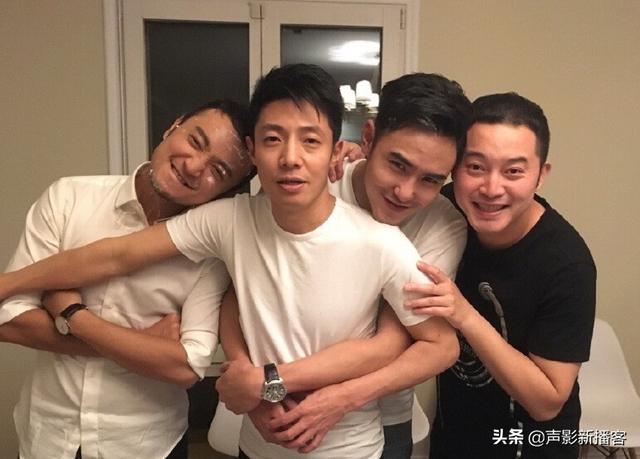 撒贝宁婚后现状（撒贝宁外出聚餐被拍）(7)