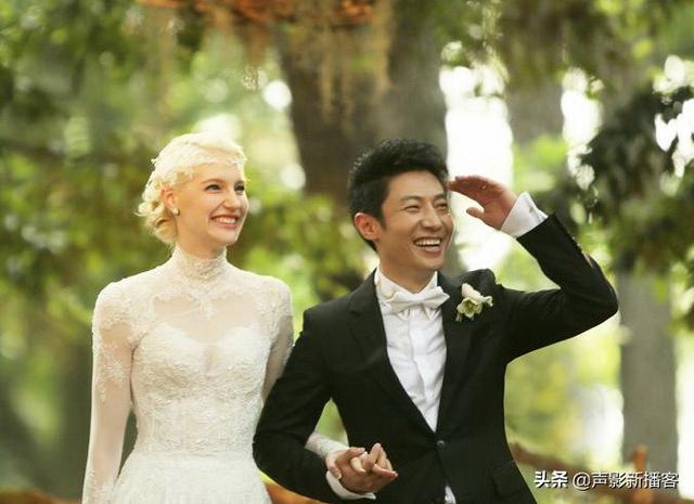 撒贝宁婚后现状（撒贝宁外出聚餐被拍）(9)