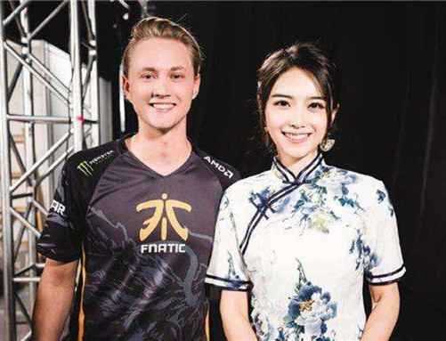 余霜欧成什么梗 余霜喜欢欧成还是管泽元