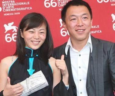 黄渤老婆简历个人资料(黄渤隐藏13年的妻子背景实力)