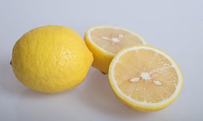 ​柠檬打开后如何保存，柠檬切开后，在冰箱里能保存多久？