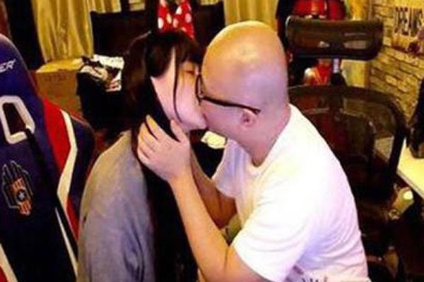 韩国主播崔智燕个人信息资料 男朋友竟然杠上王思聪