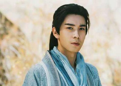 东宫女孩心碎现场:胡冰卿恋情曝光,男友疑似是陈星旭?