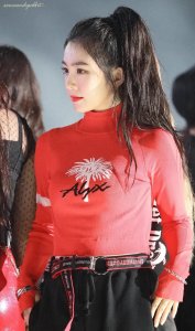 ​韩国颜值美女裴珠泫照片(近距离感受一下颜值)