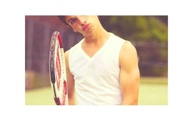 先谋生再谋爱下一句怎么接