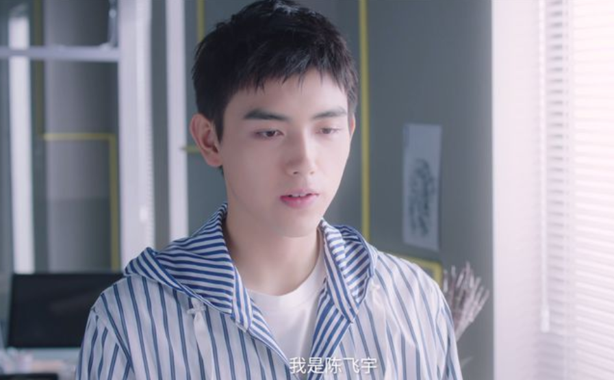 抖得越狠演技越稳！32岁李一桐出手，把“资源咖”玩出新名堂