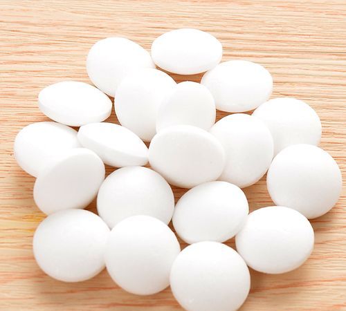 樟脑丸成分与功效：樟脑丸成分是什么