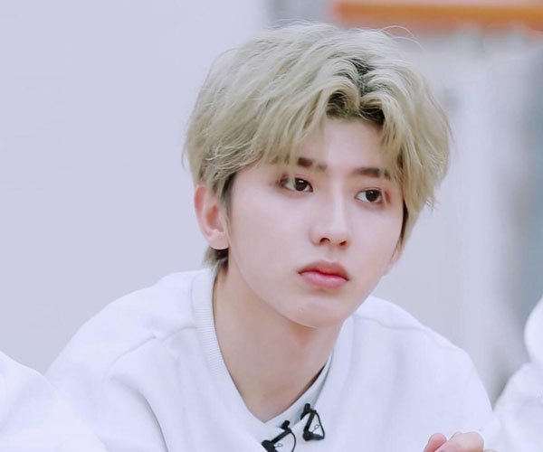 蔡徐坤为什么招黑 因为被黑上热搜是不是炒作