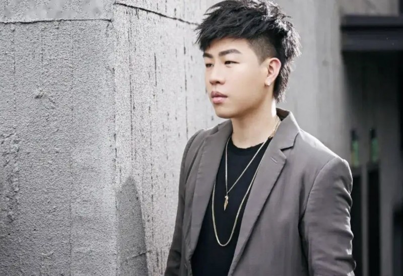 胡彦斌个人资料(38岁胡彦斌首谈去世父亲)