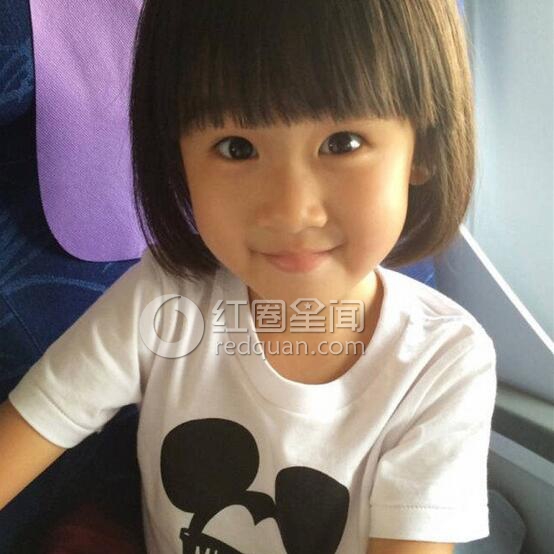 陆雨萱的妹妹曝光 陆雨萱穿的土豪衣服