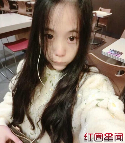 斗鱼女主播卡卡割腕自杀 揭其个人资料微博私房照曝光