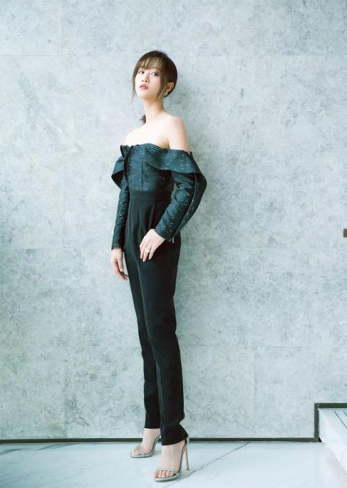 明艳动人蓝盈莹个人资料