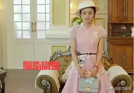 从小龙套到如今的电视剧女王，赵丽颖少了早期的可爱多了些成熟。