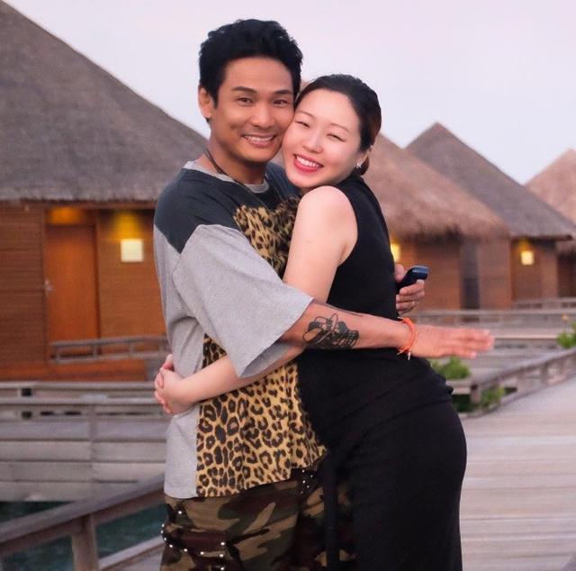 杜德伟为何娶小24岁老婆 杜德伟54岁当爸了(1)