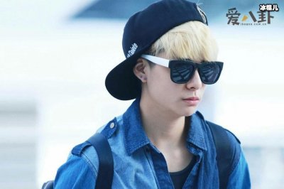 ​刘逸云是谁？ F(x)解散重新重聚？