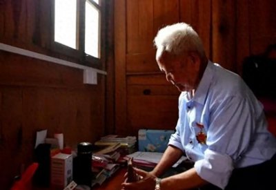 ​50年，一武装干部发现红军遗骸，跪地痛哭：一定要让烈士入土为安