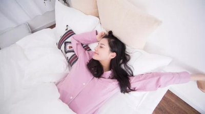 ​床头坚决不能放的4样东西 90%的人都犯错