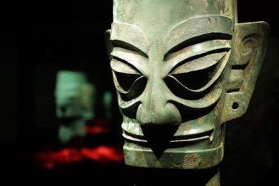 ​小布什简历 小布什亲华