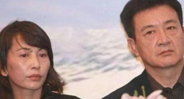 周里京妻子一案始末（前妻38岁家中被害）(16)