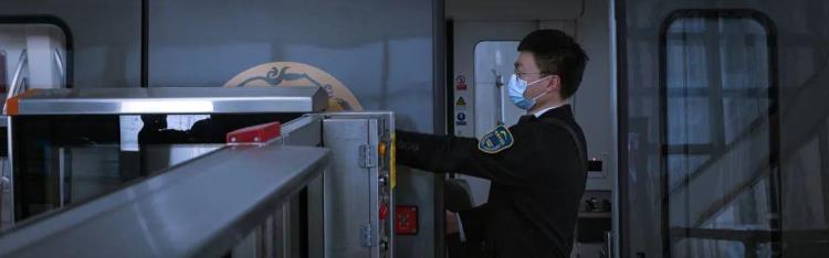 看看这阵容「这套阵容你绝对没见过」