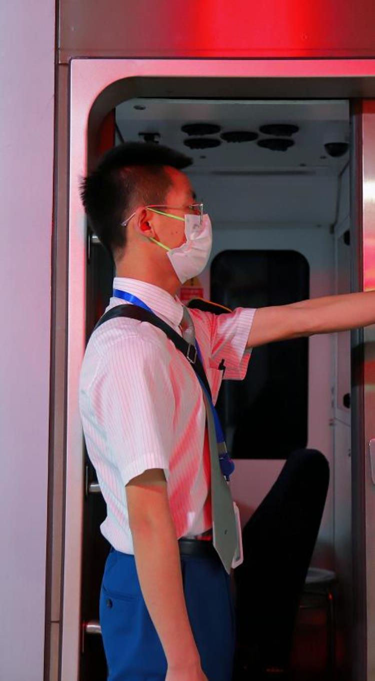 看看这阵容「这套阵容你绝对没见过」