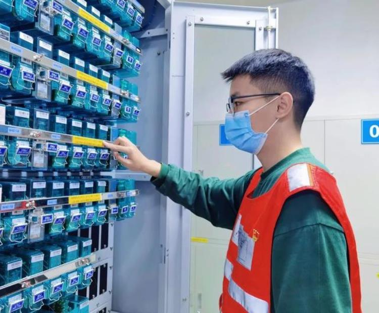 看看这阵容「这套阵容你绝对没见过」