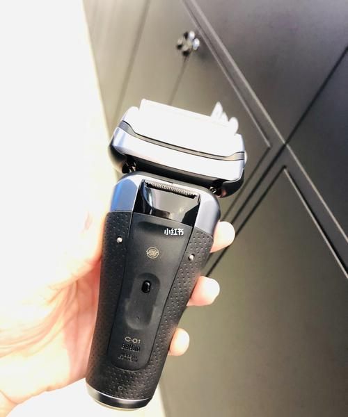 飞利浦、松下和博朗的电动剃须刀你更偏向哪一个