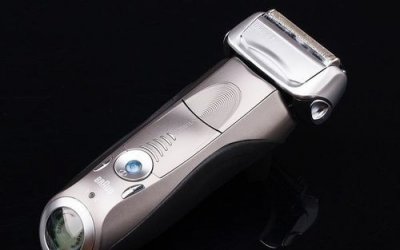 ​博朗剃须刀怎么清洗，新买的电动剃须刀是否需要将刀头先清洗一下？