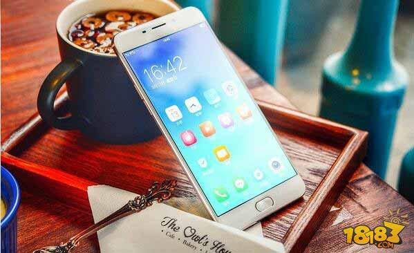 oppor9m与vivox7哪个好（为什么vivox7和oppor9这么像）