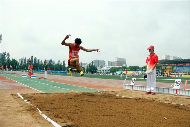 短跑的训练方法和技巧 5种短跑的赛前准备训练(2)