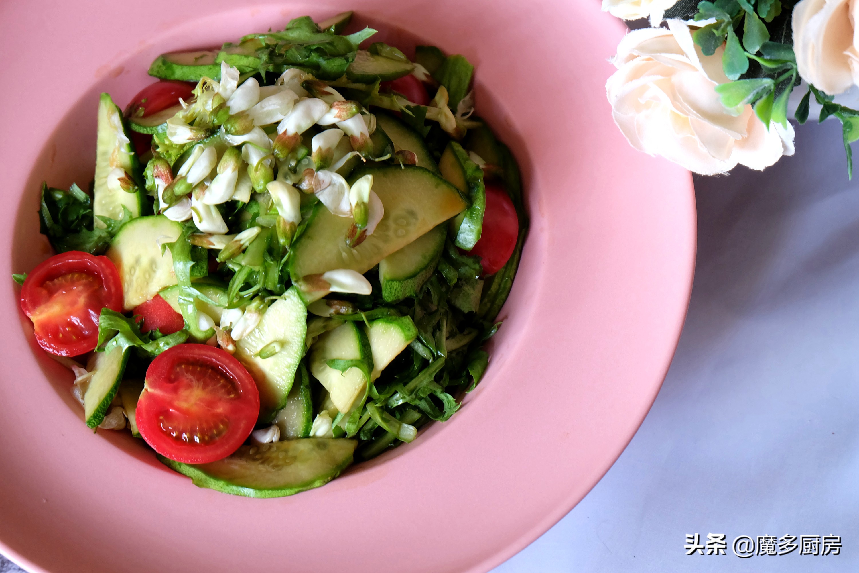 蔬菜沙拉怎么做（夏日轻食爱吃蔬菜沙拉教程）