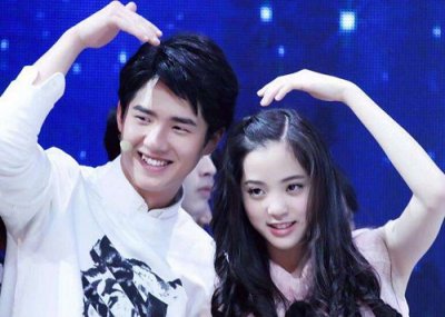 ​欧阳娜娜和王俊凯吻照是真吗