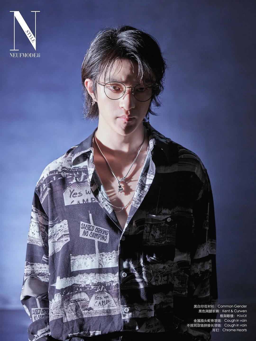 屈楚萧个人资料写真作品