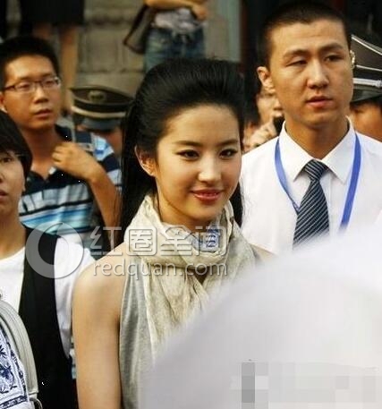 刘亦菲赴韩国整容是真的吗 刘亦菲整容铁证