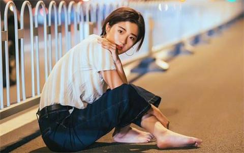 和女神聊天第一句话怎么说