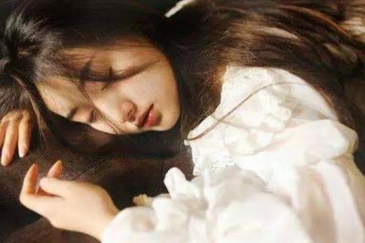 ​情侣冷战如何打破僵局？结束冷战的第一句话该怎么说？