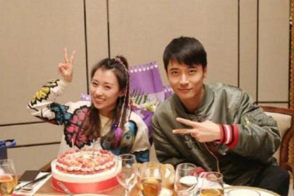 张丹峰和毕滢的关系到底如何?身体是最诚实的?看看这些就知道了