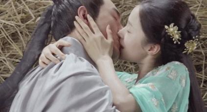 他吻了4位女神 却都没有吻汪东城时的主动，吻戏里面只出嘴