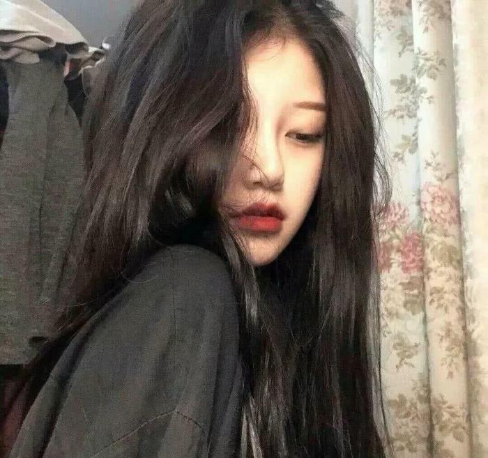 “访客量暴增”的走心文案：昼赏微云夜观星，醒亦念卿，寐亦念卿