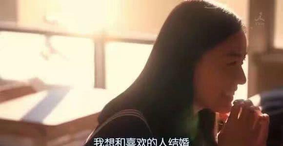 “访客量暴增”的走心文案：昼赏微云夜观星，醒亦念卿，寐亦念卿