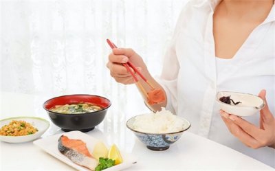 ​新冠感染初愈后是否可以大吃大喝